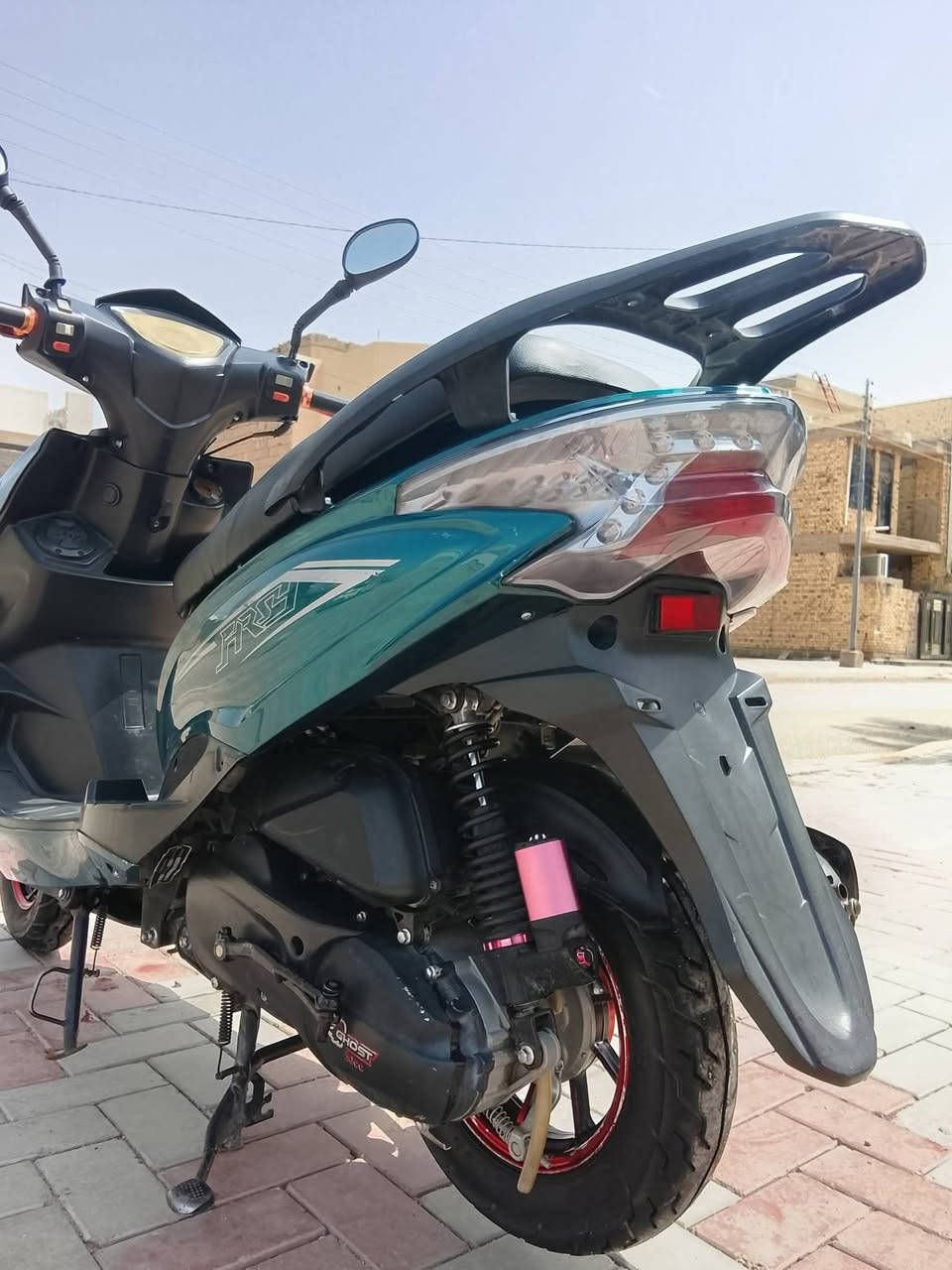 دراجه للبيع سكنس صيني  دراجه نضيفه برغي مامفتوح كلشي بلادي السعر 575 وبيهه مجال المكان كربلاء سيف سعد
***********
