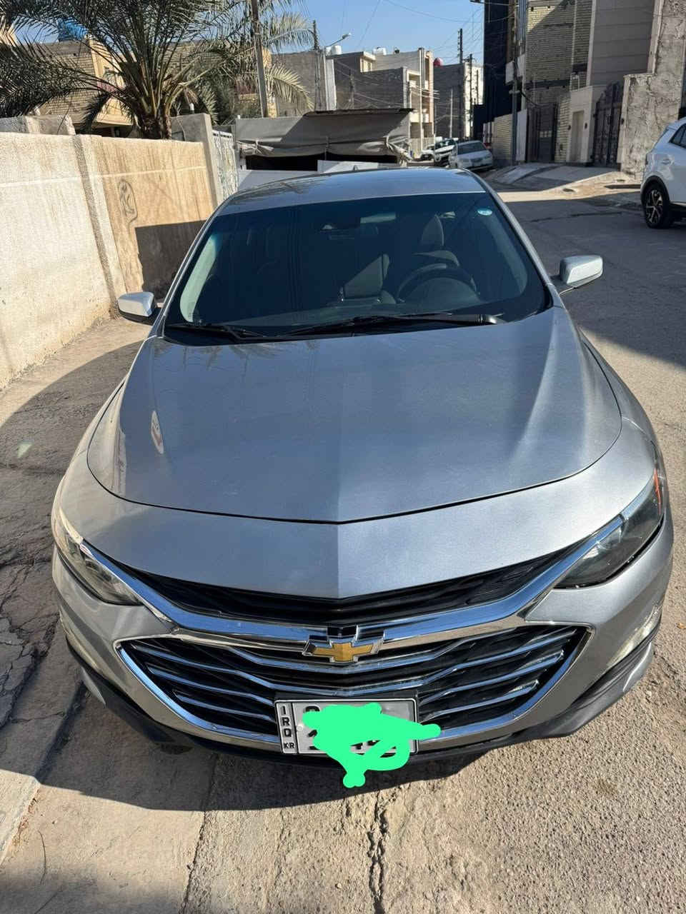 للبيع 
ماليبو موديل ٢٠٢٣
فول مواصفات ماعدا البنوراما
فئة LT
تشغيل عن بعد 
قطعتين تبريد 
رادار امامي 
تدفئة كشنات
بدون ايرباك بدون دواخل 
حادثها فقط نصف البنيد صبغ بدون تبديل 
ماشية ٢٩ فقط 
فحص وهزة جديد
رقم اربيل 
ترقيم  جديد 
تحويل ثاني يوم باسمي السيارة 
العنوان بغداد 
السعر ١٤٨ وبيها مجال 
الاتصال عالرقم
غير متواجد فيس بوك 

***********
صور الحادث بالمنشور
