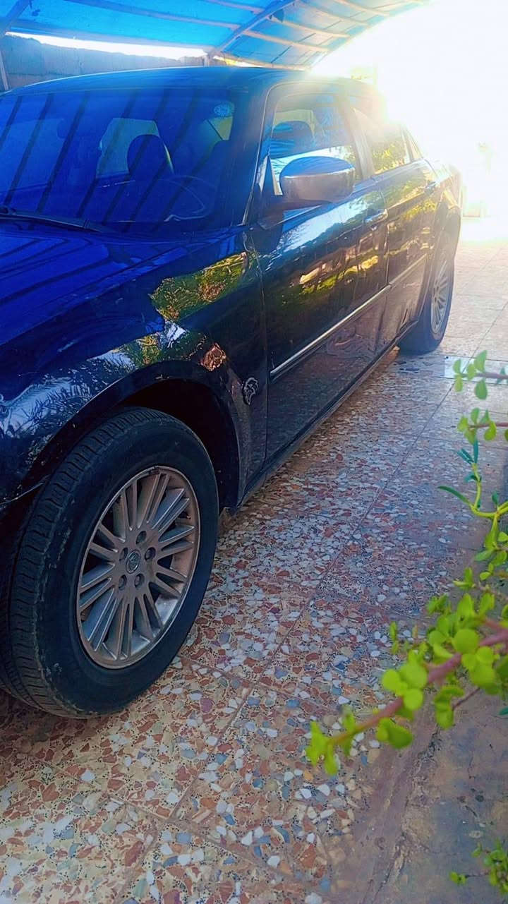 تحيه طيبه ا
وبامه ٢٠١٠ اصل اربع جوكات محرك ٣ونص 
سياره جاهزه بيها صبغ قماره اثر حالوب فقط
 بدون حادث
رقم اربيل تريد وكاله تريد تحويل
 السعر ٨٧
 مكاني واسط نعمانيه للاستفسار الاتصال بالرقم ***********
