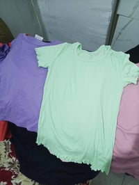 ملابس اطفال منوعه ابيع شلع للعلم جديد موباله سعر قطعه 1000 دينار استفس...