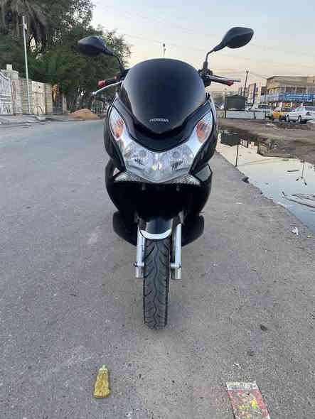 سلام عليكم 
Pcx جيل اول 
ياباني مكينه 125 (jf)
كفاله عامه كفر ومكينه دراجه بالكارتون 
مستخدمه شي قليل 
مال رنبه ماشيه 21 ✅
دراجه مكفوله من الشخط تجي وشوف 👍
العنوان بغداد الرأسه شارع عشرين 
السعر 1750 
***********
