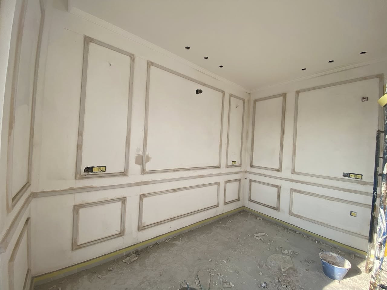 احد الاعمال سقف ولوحات جدران ديكور وصبغ 
بيت اخوي 
صباح نوري نابت

عموري الشمري للديكورت
***********
