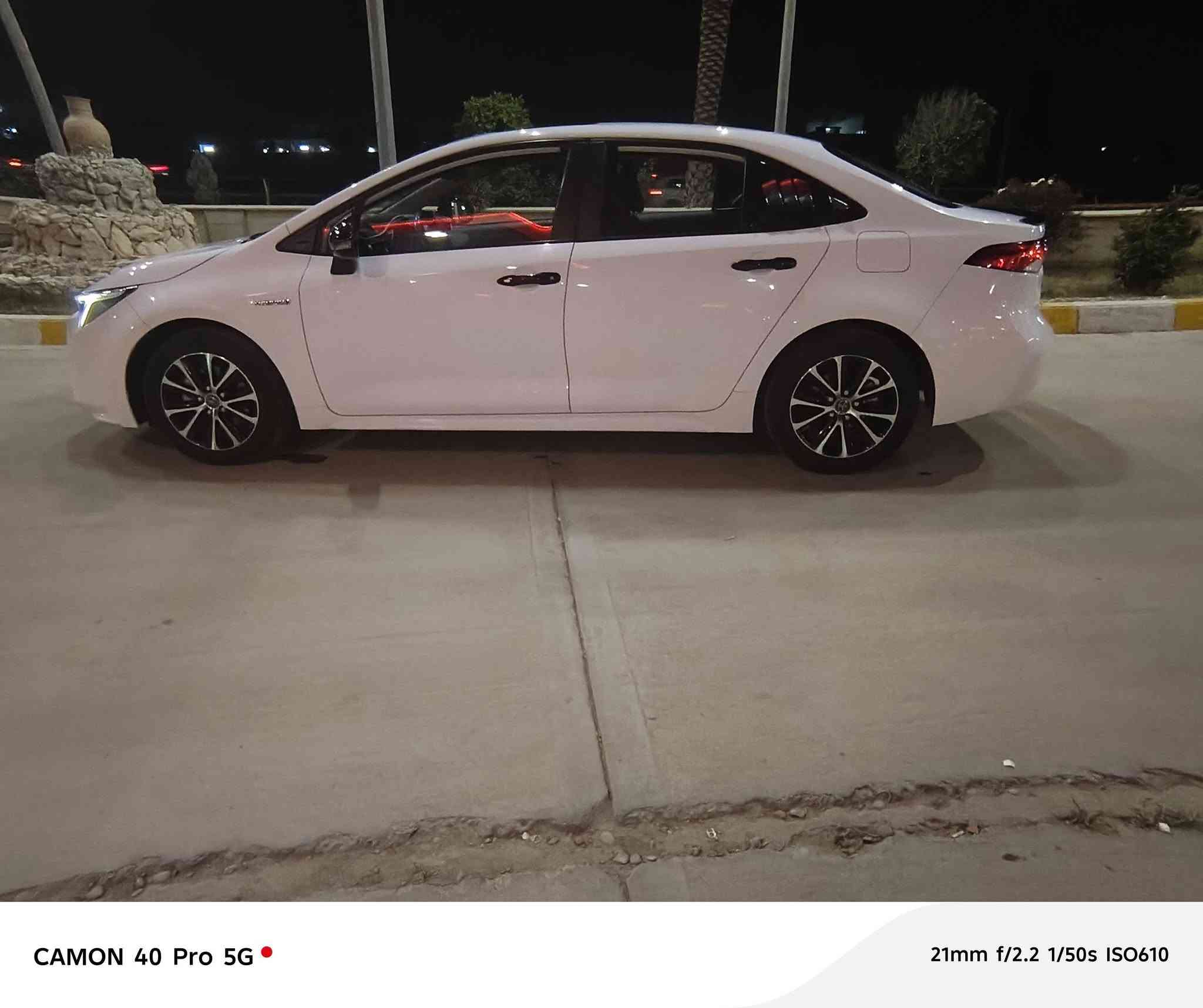 سلام عليكم
للبيع تويوتا كورله الشكل الأمريكي هايبرد كفاله عامه شكل السبورت مكفوله من كلشي فول مواصفات الأخير السياره ماخذها زيرو على ايدي ورقمها أربيل بسمي أتريد تحويل أتريد وكاله  وضايفلها سستم سوادات كامل مكانها كركوك سعرها 153 وبيها مجال حك الجيه  الاستفسار ***********
