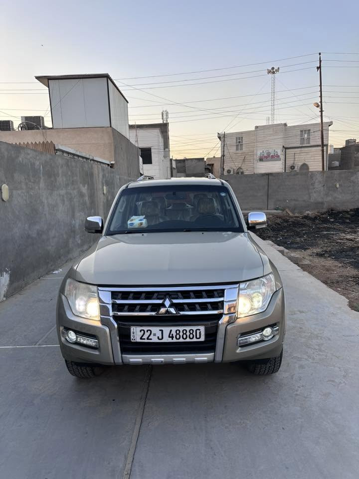 السلام عليكم
للبيع بايجيرو 2016 GLS
مكينة 3500 المرغوب 
تبريد 3 قطع ويل كب 18 تحكم استيرن اشاير بلمري انارت ترحيب بلباب 7 راكب مري جانبية كهرباء 
رقم شمالي اربيل باسمي تحويل مباشر 
السيارة ماشية 92 الف حقيقي 
السيارة مكفولة كفالة عامة من الصبغ حتة الدعاميات بس بيها خدوش و رصعات بلحجل البلاستك 
كير مكينة فور ويل حدادية امامية خلفية كهربائيات كفالة عامة و جواهة تخم تاير السيارة جديدة بمعنى الكلمة ما بيها نقص برغي ولا مفتوح بيها برغي 
مكان السيارة بغداد الدورة 
الرقم : ***********
