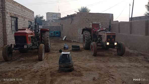 السلام عليكم مكاين عنتر للبيع سوه الحمره 71 مديل 86 جهاز الرفع عاطل هي شغاله بيه دخان تايرات نص عمرهن. المكينه بدون. 

الثانيه71 مديل85 بلاديه مامفتوح شرط مابيهه اي نقص بس تبخير قليل كله نضيفه هيدروليك وجهاز وبم نضيف 
المكينه بدون 
. السعر ثنينه 5 ملاين. 
للستفسار الاتصال على الرقم ***********
