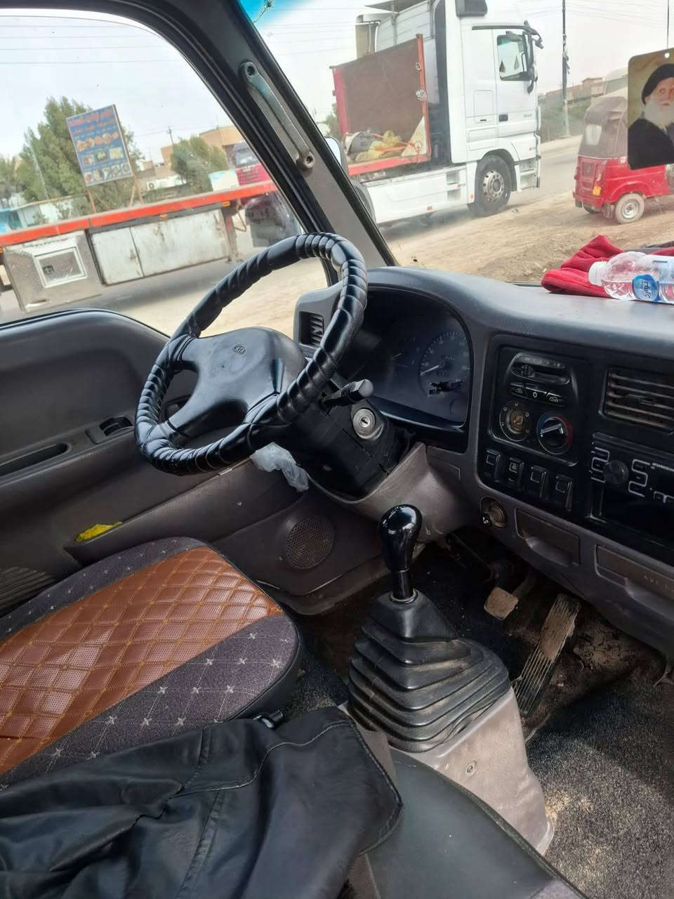 سلام عليكم/كيه فونتير موديل 97محرك 3000مفتوح كفاله عامه  شاصي مكفول تخم تأير جديد رقم انكليزي وباسم الولد تحويل ثاني يوم /،***********السعر65
