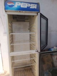 اغراض محل للبيع باسعارمناسبه  عارضه شرط الفحص تبريد فول نظيفه ميز ورفو...