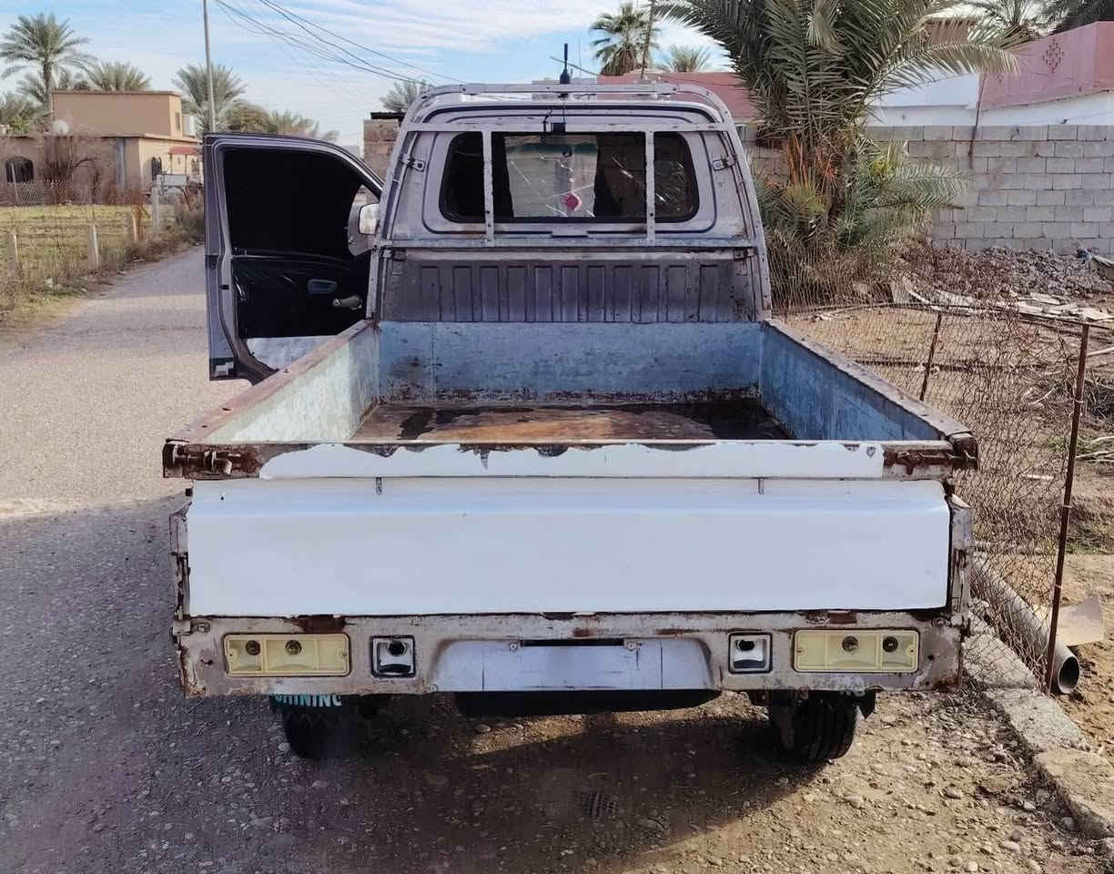 السلام عليكم هانفي للبيع موديل 2007 كير محرك اكسل شرط شاصي ( معمر درجه اولى )  تايرات جدد  صدر كشر نضيف   كابريته بدون اوراق مكفوله السعر ( 17$) وبيها مجال بسيط. 
العنوان: تكريت / عوينات. 
 ***********
