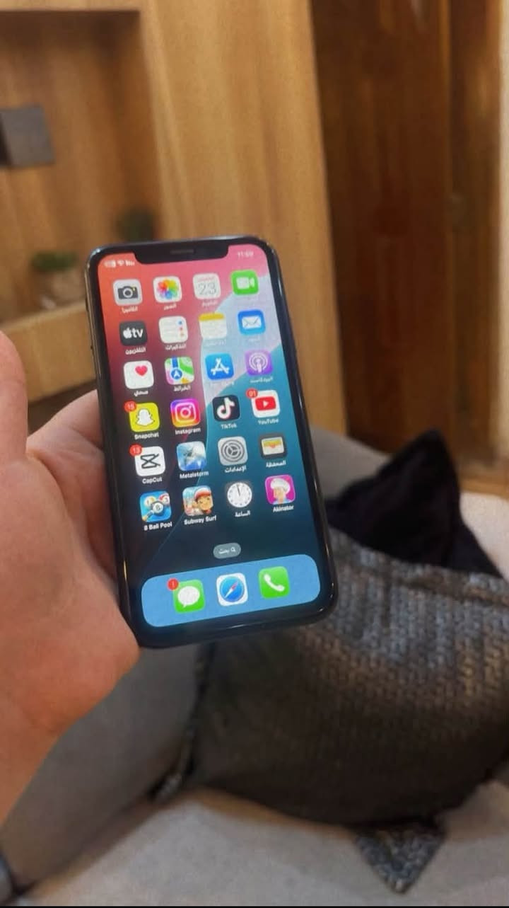 ايفون XR جهاز نضيف بلادي ما مبدل اي شي ولا داخل صيانه جهاز فقط ضهره مكسور وبطاريه ٧٩ بلاديه الجهاز كفاله عامه سعره ٢٠٠ وبي مجال مكاني بغداد رقمي *********** واتساب فقط فقط بالعافيه الي ياخذه جهاز لا يفوتكم❤️👌
