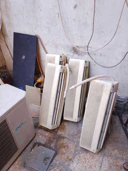 خارجيه 3 طن ونص مع 4 بواري مع 4 داخليات ابو الطن للبيع شلع مكاني البياع ***********
