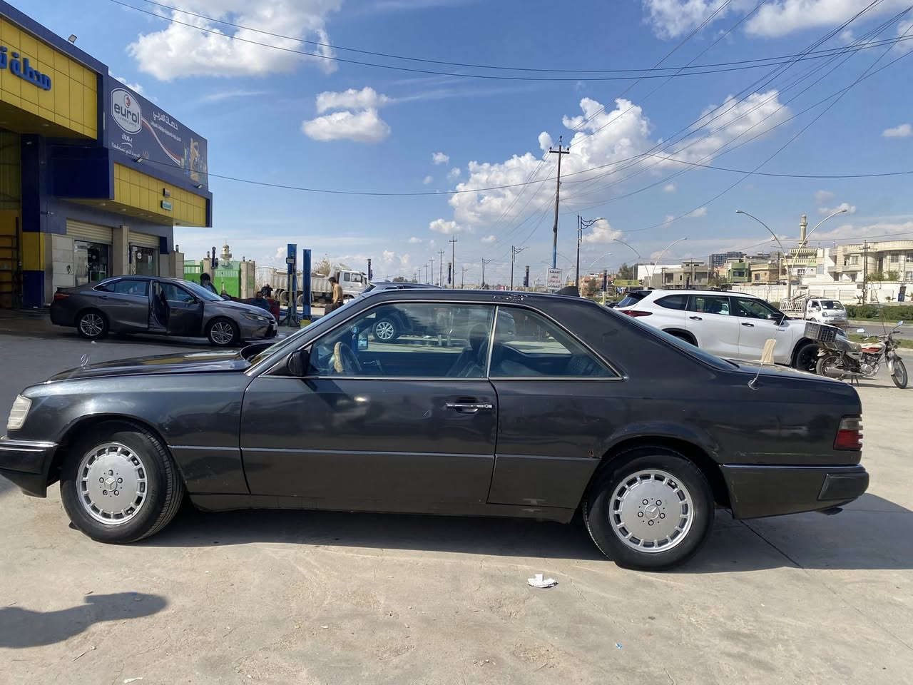 #للبيع سياره مرسيدس موديل 92
گير ومحرك شرط سنويه ل 2029 السعر47 
للتواصل خاص


**إذا كنت صاحب هذا الإعلان وتريد حذفه لأي سبب، رجاءا أرسل رسالة إلى الدعم الفني**