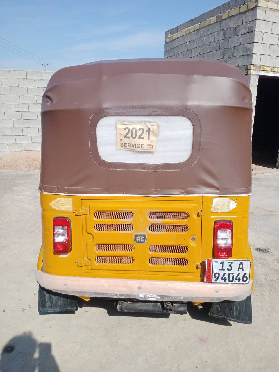 سلام عليكم تكتك للبيع موديل 19بسنويه تقره 20داخله ب 20كشره كفاله عد طكه بلتكمه بصيطه مكينه بس ولفات تكتك حلوه مرتبه مال جناي ماعوزه برغي رقم وسنويه كامله سعر 5و600بيه مجال مكاني مجر شراي اتصل ***********
