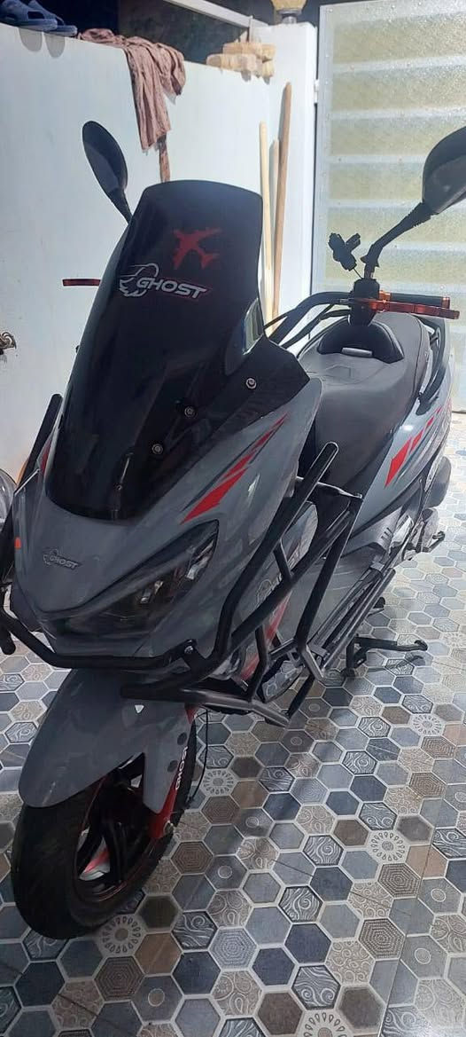 دراجه اوتماتيك للبيع سعر مليون و200وبي مجال رقم مبايل ***********
