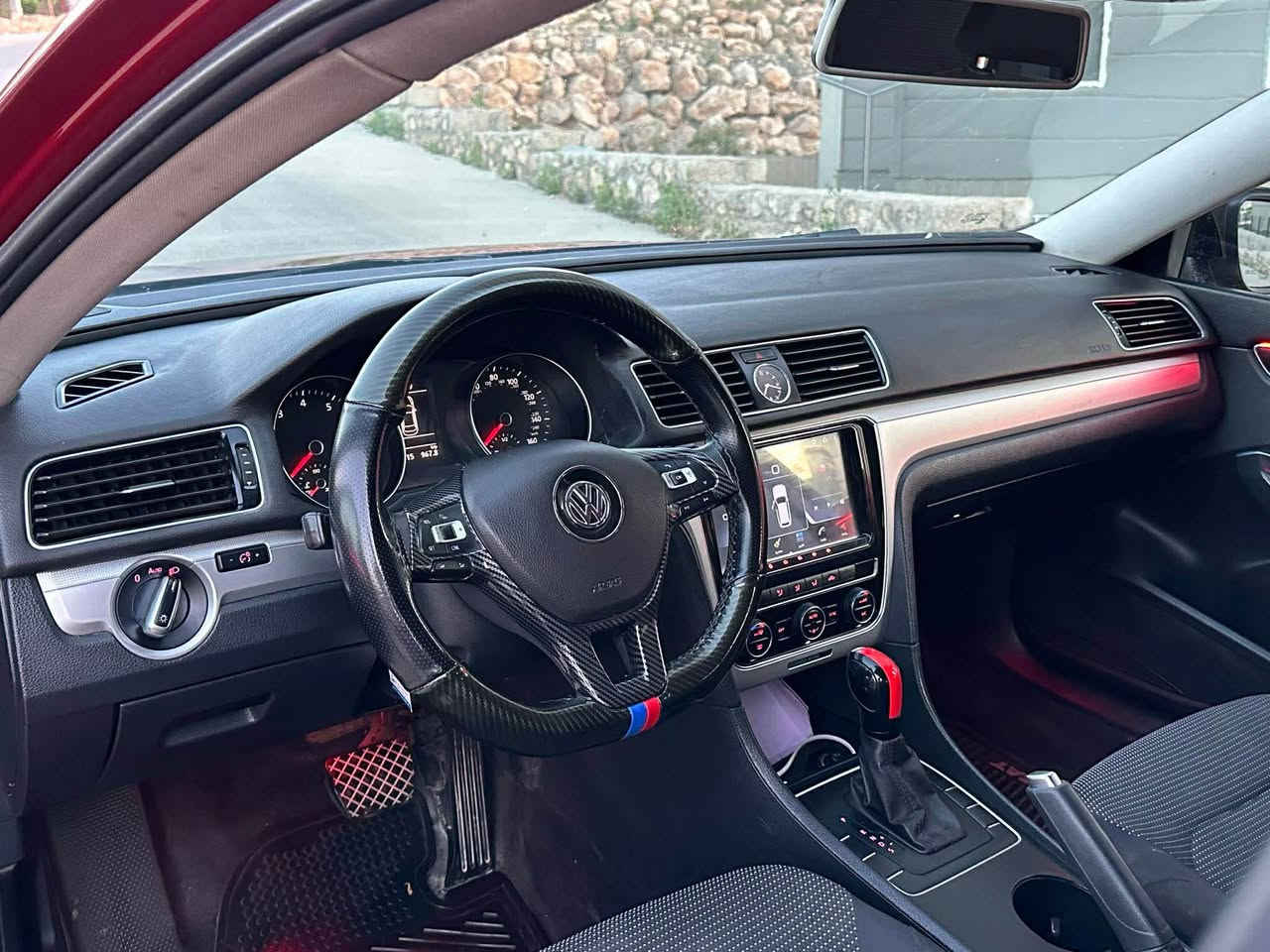 السلام عليكم 
پاسات موديل ٢٠١٦ محرك ١٨ توربو سيارة بدون نواقص و تحويل و وكالة بشرط مكان سيارة كركوك  سيارة حادثها ٣ قطعة بدون دواخل و ٣قطعة بس صبغ بدون حادث  سيارة ابيعها حزام 
*********** كركوك, العراق
