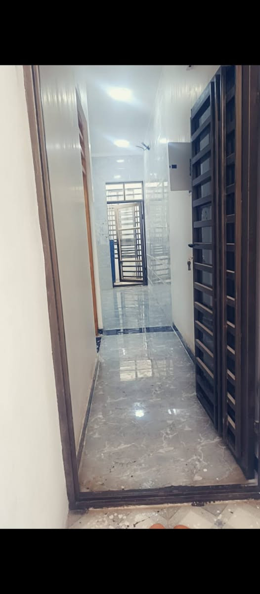 للبيع بيت 75 متر بلبعيثه مقابيل صيدليه البسمه خلف ماركت عساف بالبداية قريب ع الشارع العام
عقد 17 
كهرباء ماء 
البيت جاهز
اتصال ***********
