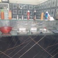 عارضه براد جديده استخدام شهر فقط وسنك وميز وعارضه زجاجيه وطباخ قلي فلا...