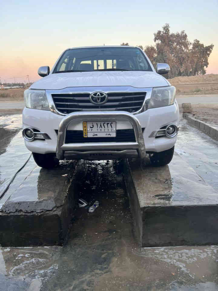 السلام عليكم ورحمة الله وبركاته سيارة هايلوكس نوع بيك اب فورويل موديل 2014 شاصي22 رقم بغداد السيارة مكفوله كفاله عامه من كلشي كير محرك اكسل لا تنقيص لا تبخير ايضا مكفوله من البارد والصبغ ما عدا هاي الضربه الصغيره بالباب الخلفي مأشرها الك بالدائره السوده هاي بيدي انضربت وعفتها بدون لا تصليح ولا بارد ولا كلشي ع وضعها ترايك وين متريد سياره ما ذب عليه ربع واحد جاهزه من كلشي السيارة بأسمي احولك ثاني يوم مكاني بابل جبلة السعر (240) وبيها مجال تجي وتشوف وتدلل تشلع عيوني واعتذر ع الاطألة بس حتى يكون عندك صورة كامله عن السياره وذني ارقامي واتصل وتدلل (***********) (***********)
