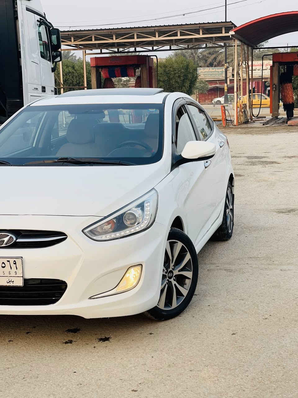 السلام عليكم اكسنت موديل 2016خليجي رقم بابل بيه شبر صبغ بباب الصدر الباقي مكفول فول مواصفات فتحه تحكم ستيرن داخل بيجي شاشه كامره حساس خلفي ويل كب كروم لد نهاري اشاير بل مري مكينه1600مامفتوحه ماشيه124سياره جديده كلش وجاهزه مابيه اي نقص كير ومكينه تبريد حداديه كله مكفول السعر 115الشراي يتصل مكاني بابل مركز الحله***********
