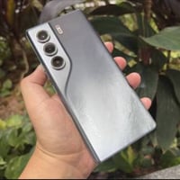 كامون 40 برو • ٢٥٦ • شخط بالشاشة