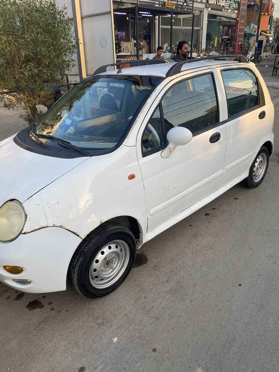 السلام عليكم 
للبيع كيوكيو موديل ٢٠١٣
رقم بغداد الجديد انكليزي
تحويل ثاني يوم 
السياره كامله اي نقص مابيهه
فقط طخات خفيفه ومعدلات 
والصور كدامكم للداخل والخارج
مكان السياره بغداد كاظمية
للاستفسار
***********
السعر ٢٥ وبيهه مجال بسيط
