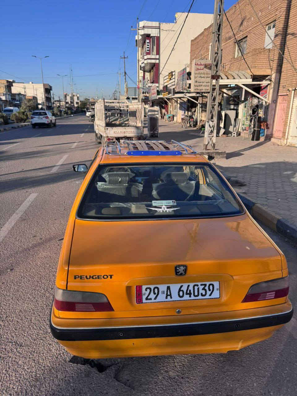 بيجو بارص موديل 18 
مكفوله كفاله عامه 
من الضربه والصبغ والتبديل 
شرط السونار تجي تفحص وتاخذ سونار 
رقم انكليزي سنوية لل 29 
سيارة حلوة ومرتبه حرة تحويل ثاني يوم مكاني كوت ***********
