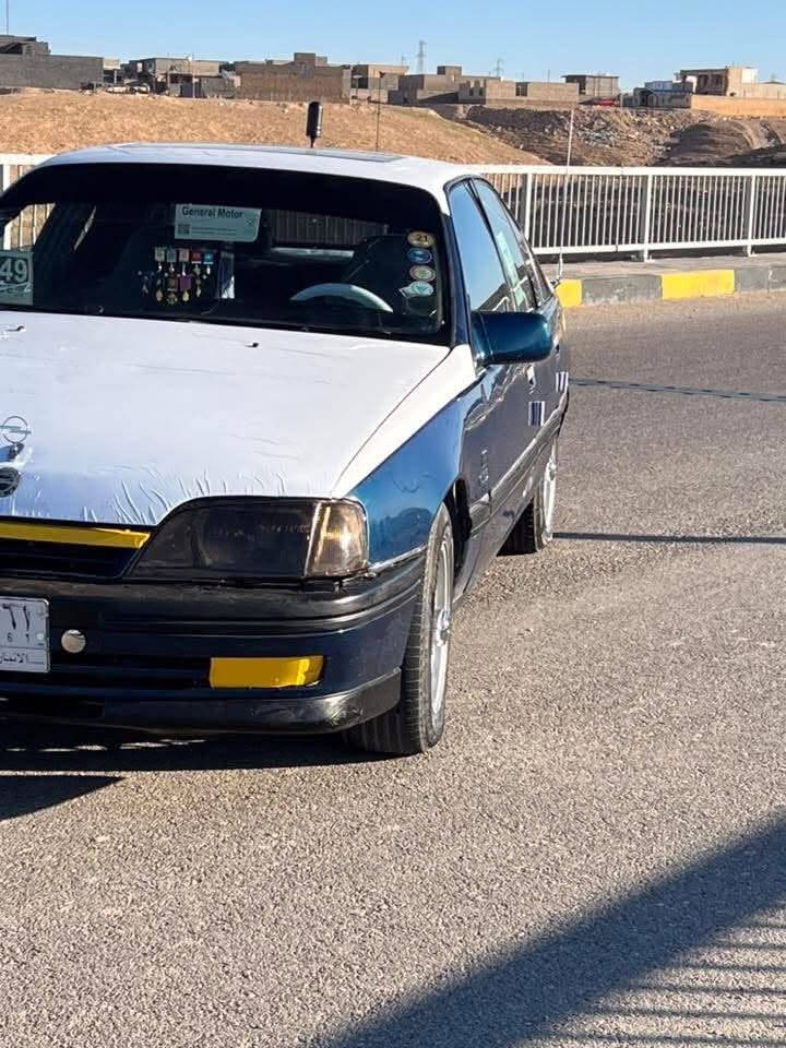 السلام وعليكم
اوبل اوميكا للبيع 

موديل 93 

كير محرك جديد 

غرفتها صاج 

تنته جام كهرباء مواصفات الاوميكا الفول 

السعر 27 وبيها مجال

للتواصل 

‭***********‬

‭‬
