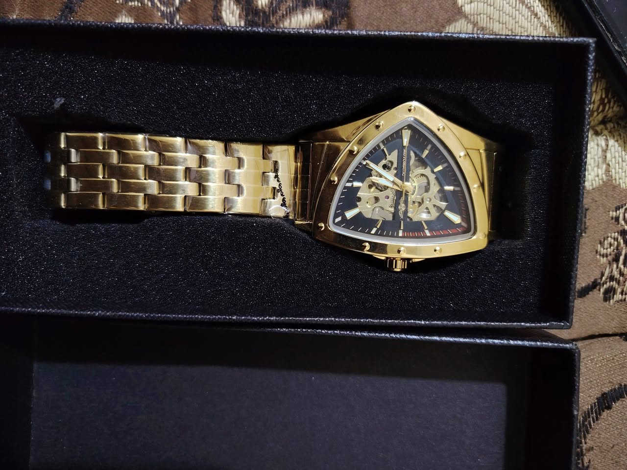 ساعة اوتماتيك تصميم خرافي
يم اعلى سعر


**إذا كنت صاحب هذا الإعلان وتريد حذفه لأي سبب، رجاءا أرسل رسالة إلى الدعم الفني**