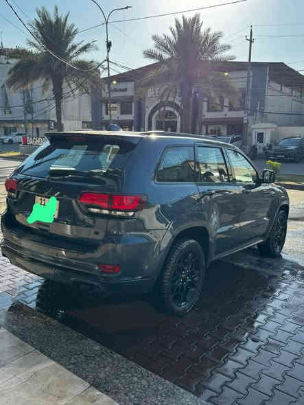 جيب شيروكي sخليجي وكاله هارلم  موديل 21
لونها مميز بحري
ماشيه 38 الف
السيارة جديدة داخل احمر 
بيها بارد خفيف بلجنطة فقط
بانوراما
بصمة
كشن جلد لونين وكهرياء
ميموري كشن
رادار جانبي
رادار خلفي
حساسات
لد نهاري
دمام
استيرن كهرباء
للاتصال ***********
