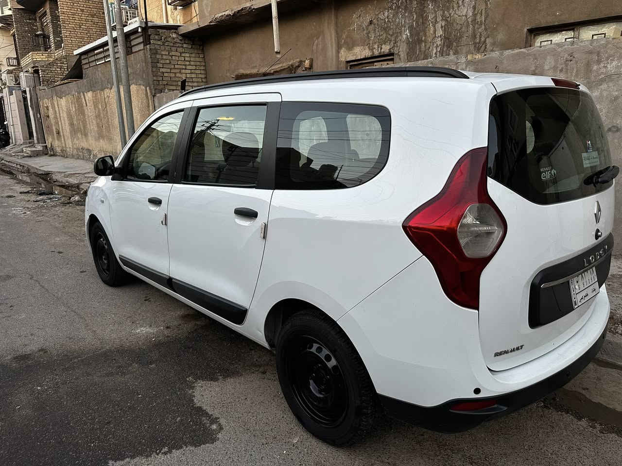 السلام عليكم
رينو لودجي موديل ٢٠٢٠
سيارة نظيفه ومابيها نقص 
ماشيه ١١٣ الف كيلو 
السعر ٨٠$
مكاني بغداد 
***********
