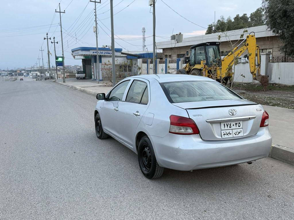 یارس 2012  گێڕ تۆماتیک گێڕ و مەکینە بەشەرت 4 پارچەی بۆیاغە بێ لێدان پێش و پشتی کەپسە کاڵبوونەوەی نیە تایەی نوێیە توند و تۆڵە گشتی بەشەرت   *********** كويسينجاك, أربيل
