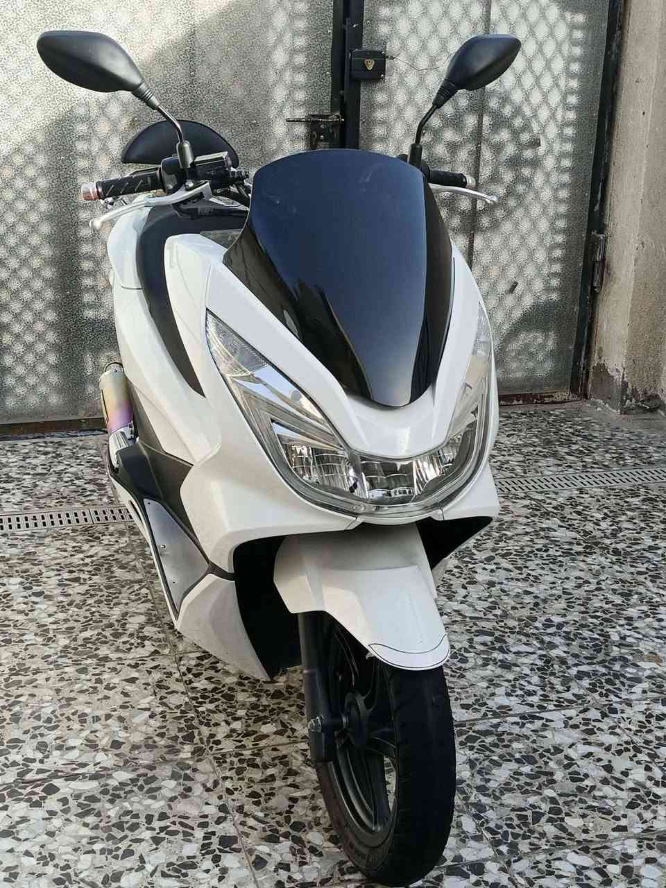 سلام عليكم بي سي إكس جيل الثاني 
جي إف ياباني مكفولة كفاله عامه
ماشيه 42الف دوسان نيكل 
سبايدر أبو تجوه نيكل +حساس زدحام
ستان حساس + سستم نيكل +صالنصه رياضي
دراجه مكفولة كفاله عامه شلعه معدل خير من الله 
سكن بغداد حي النصر   ***********
