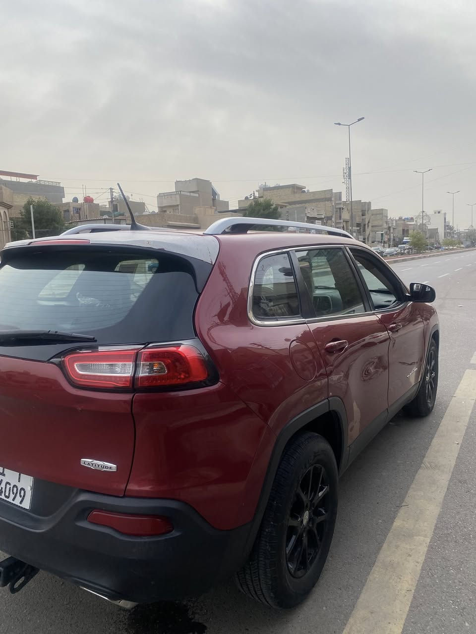 سلام عليك البيع او مروس جيب بزون ٢٠١٧ ضربته جاملغ وبنيد.  ٦ سلندر رقم بغداد دولي بسمي كير محرك تبريد صدر مكفول مروس عادي يرسلني وتساب ويدلل ***********
