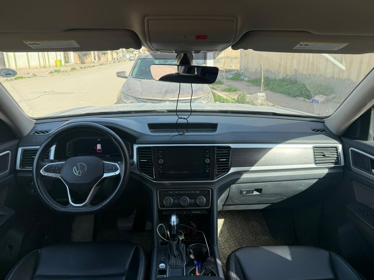 اطلس 6 سلندر سبعه راكب للبيع
كامل مواصفات الاطلس من تشغيل عن بعد وحساسات اطفاء ذاتي يعني كلشي عدا الفتحه

ماشيه 48 كيلو متر

موديل 22

اتريد وكاله اتريد تحويل 

تخم تاير جديد

سياره نضيفه وحلوه

وارد امريكي الضربه الجاملغ الخلفي

رقم الهاتف /‭0774 827 6529 

السكن بين كربلاء وبابل  متواجد الي يحب يتفضل يفحصه ويطلع بيه تراي 

السعر / 285 بيه مجال
