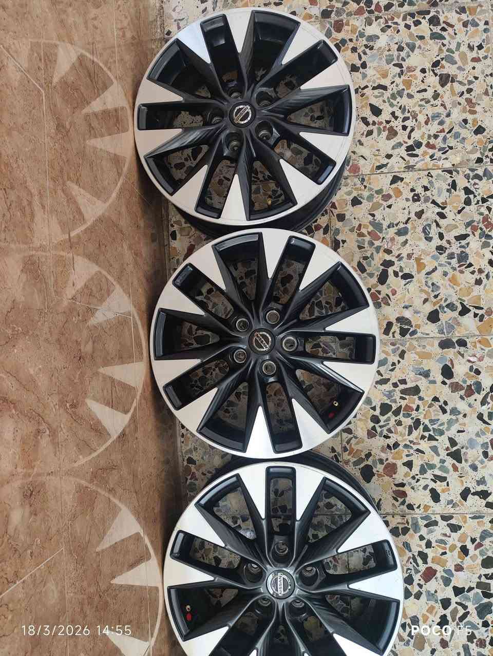 السلام عليكم ورحمه الله تخم ويلات نيسان سنترا حجم ١٧ السعر ٣٥٠ الف المكان بغداد رقم  ***********
