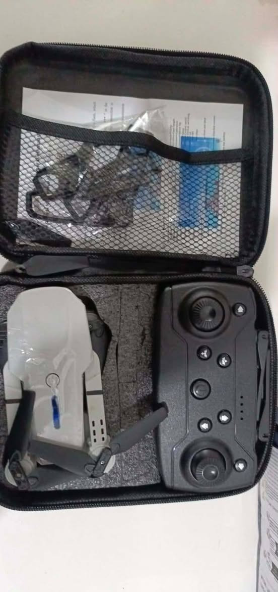 درون مع  ريمونت تحكم اول تم 18 مع توصيل


**إذا كنت صاحب هذا الإعلان وتريد حذفه لأي سبب، رجاءا أرسل رسالة إلى الدعم الفني**