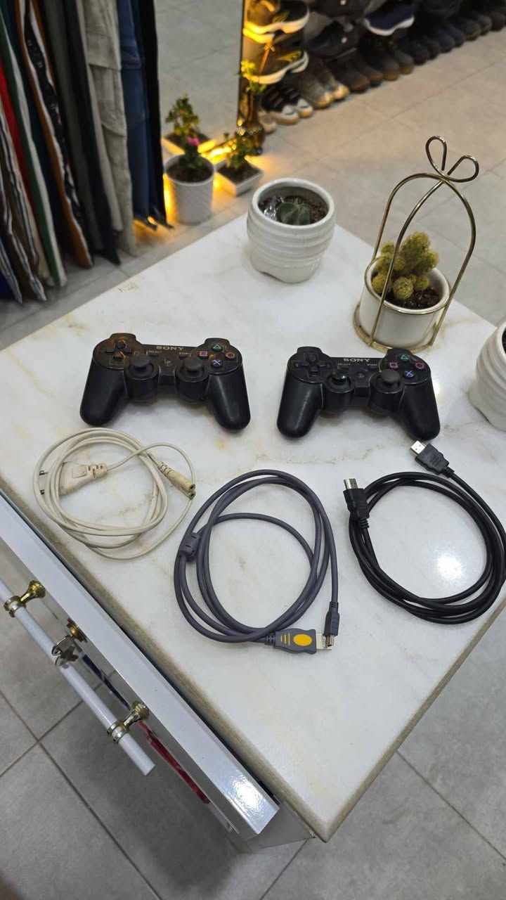 عندي سلم اسود كامل ملحقات مع جوستكين و ١٠ العاب السعر ١١٠
عندي فات ابيض كامل ملحقات مع جوستكين و ٤ العاب ب ١١٠ الف
مع جهاز بسي محمول بلي ٢ شغال
وحهاز محمول بلي ١
متوفر توصيل لكل مدن العراق


**إذا كنت صاحب هذا الإعلان وتريد حذفه لأي سبب، رجاءا أرسل رسالة إلى الدعم الفني**