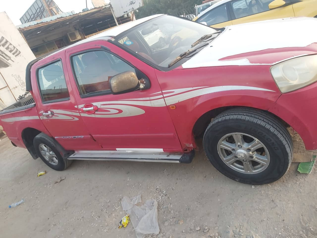 السلام عليكم بيكم كريت ويل موديل 2012
سياره حلوه كير ومحرك نضيفات بيه نواقص قليله 
سياره بسمي سنويه ل 28
السعر  50 وبيه مجال قليل 
مكاني كربلاء الحر 
***********
***********
