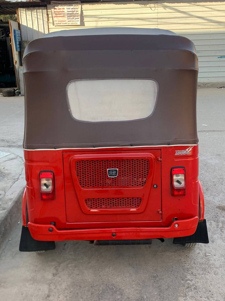 سلام عليكم تك تك موديل ٢٣ شهر ١٢ يوم  ٢٩ رقم وسنويه رقم كربلا رقم مميز الوحت موجوده ما شدهن تكتك كفاله ما عده ضربه بل صفحه اليمن البقي كفاله من زلغ العنوان بغداد حي البتول تصل والله ***********
