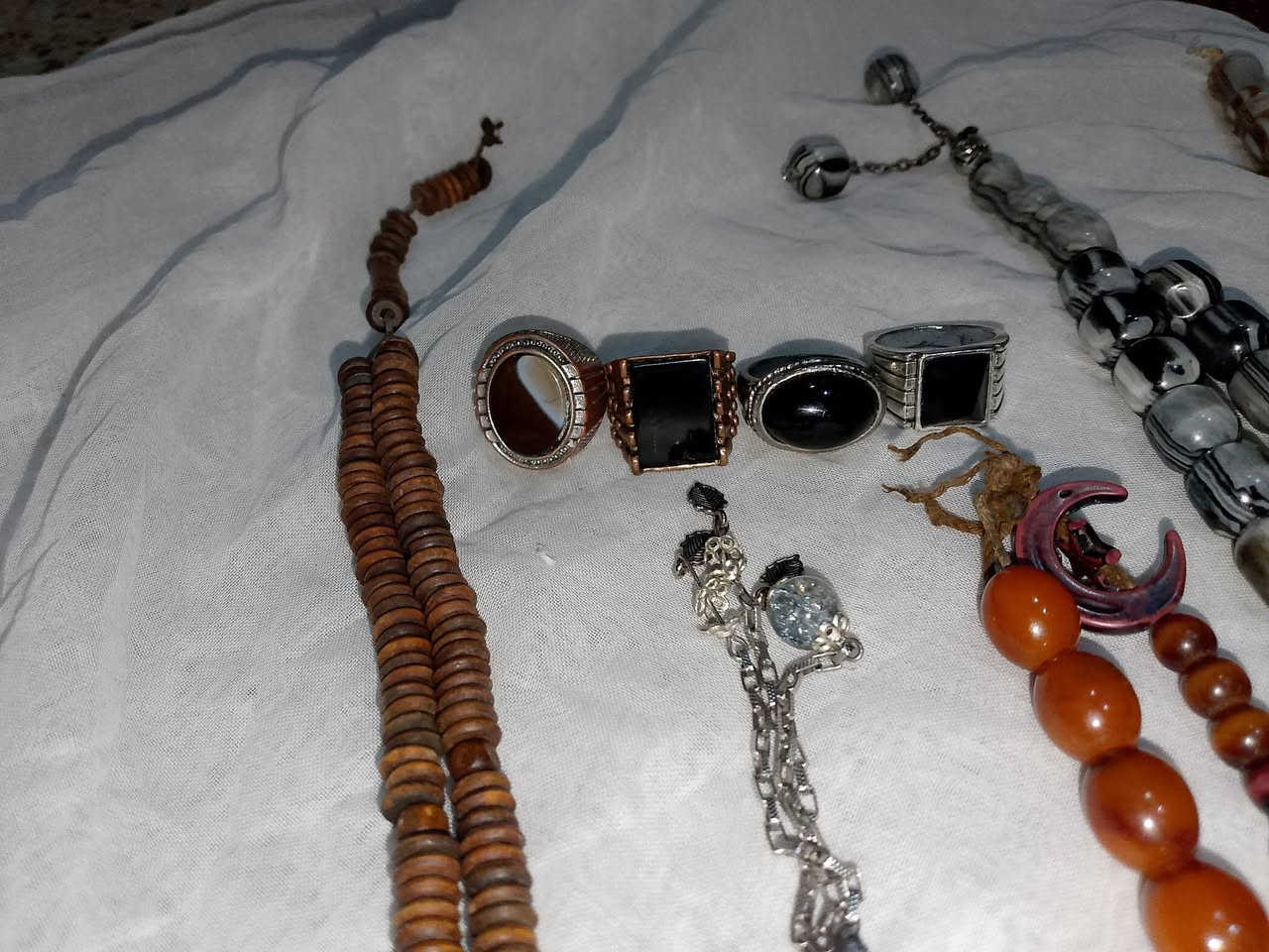 السبح بعضهم اصليات و المحابس فضه بعضهم ،قيم بما يرضى الله و ليس بما يرضيك ، مكاني اربيل ماعندي توصيل


**إذا كنت صاحب هذا الإعلان وتريد حذفه لأي سبب، رجاءا أرسل رسالة إلى الدعم الفني**