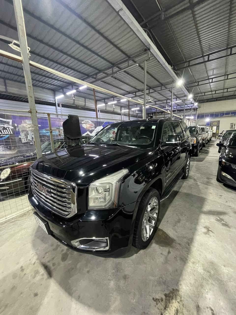 سلام عليكم للبيع يوكن مديل 20 رقم بغداد سياره جديده حادث جاملغ وبنيد فول موصفات سعر 375 اي ستفسار ع هاذ رقم ***********
