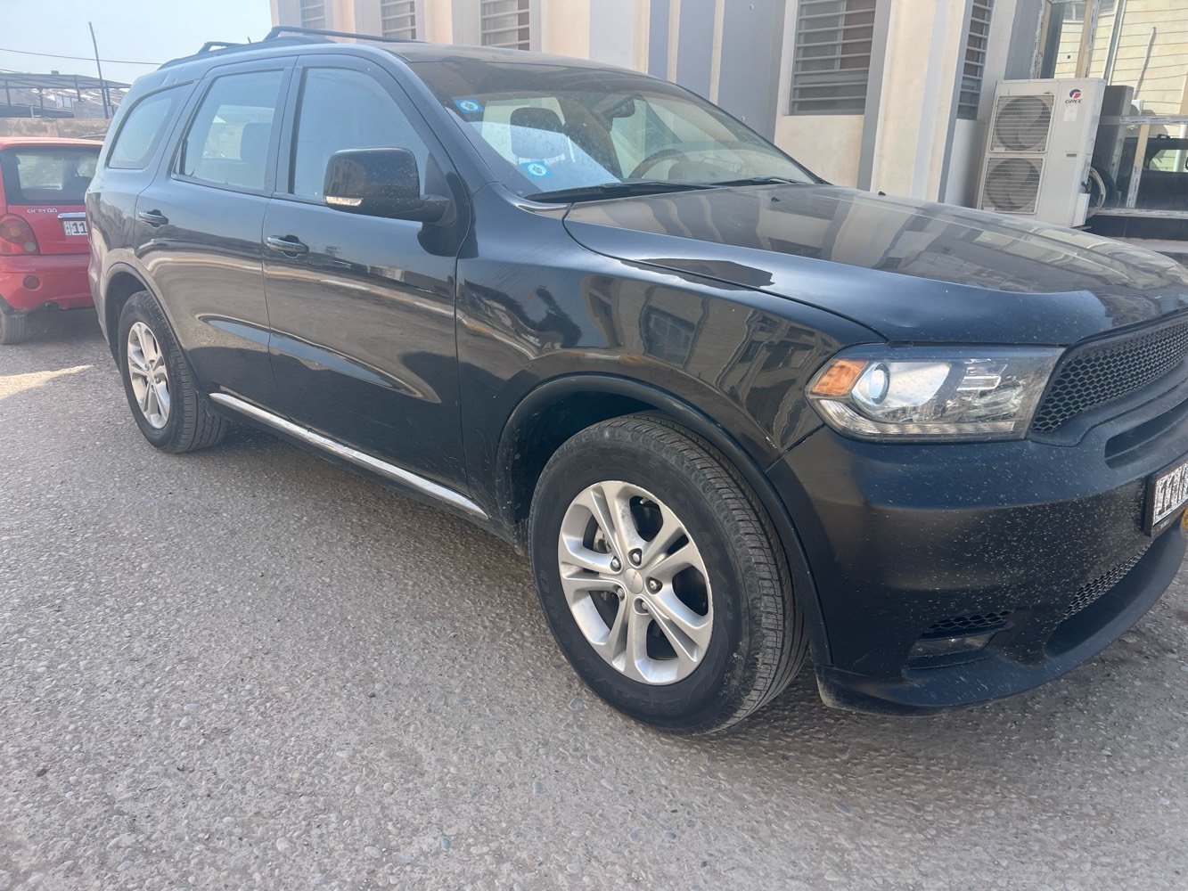 دورنكو ٢٠١١ محدث البجم محرك وكير وحداديه كله كفاله وجديد وتخم تاير جديد رقم انكليزي مكانه العماره مابيه ضربه فقط تبديل باب السايق البجم كبس الايرباكات كله سليمه للبيع او المراوس 