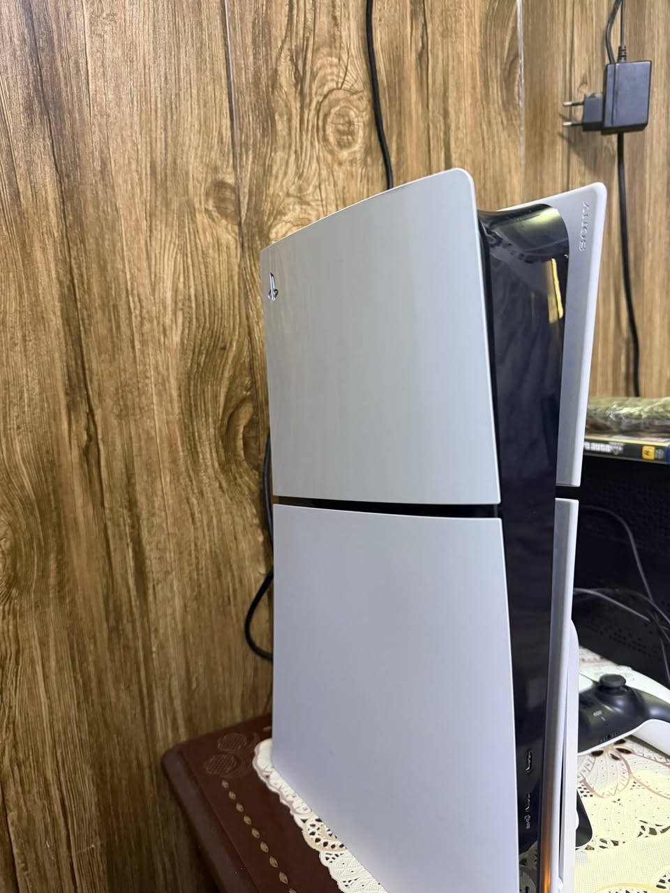 بلي ستيشن 5سلم نسخة اليباني جهاز نضيف استخدام قليل
التواصل***********
