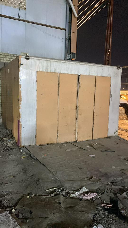 كرفان (بدي) معزول ومساحة واسعة جداً من الداخل مع رفوف داخلية جاهزة. مثالي لخزن البضائع أو استخدامه كغرفة خارجية للمعدات. مكاني بغداد للاتصال ***********
