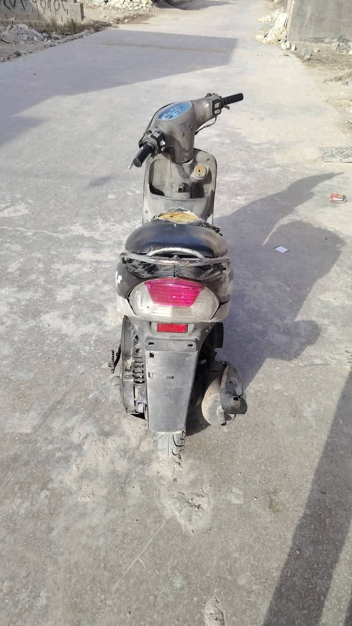 السلام عليكم دراجه ماكس البيع نضيفه شغله مابي شي المكان مدينه الصدر الرقم ***********
