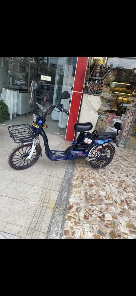 لبيع كوم حديد بيه بطاريه عاطله والواير مال ملف وهاهيه أبيع كوم حديد 250 وبيه مجال الشراي يتصل *********** متواجد واتساب
