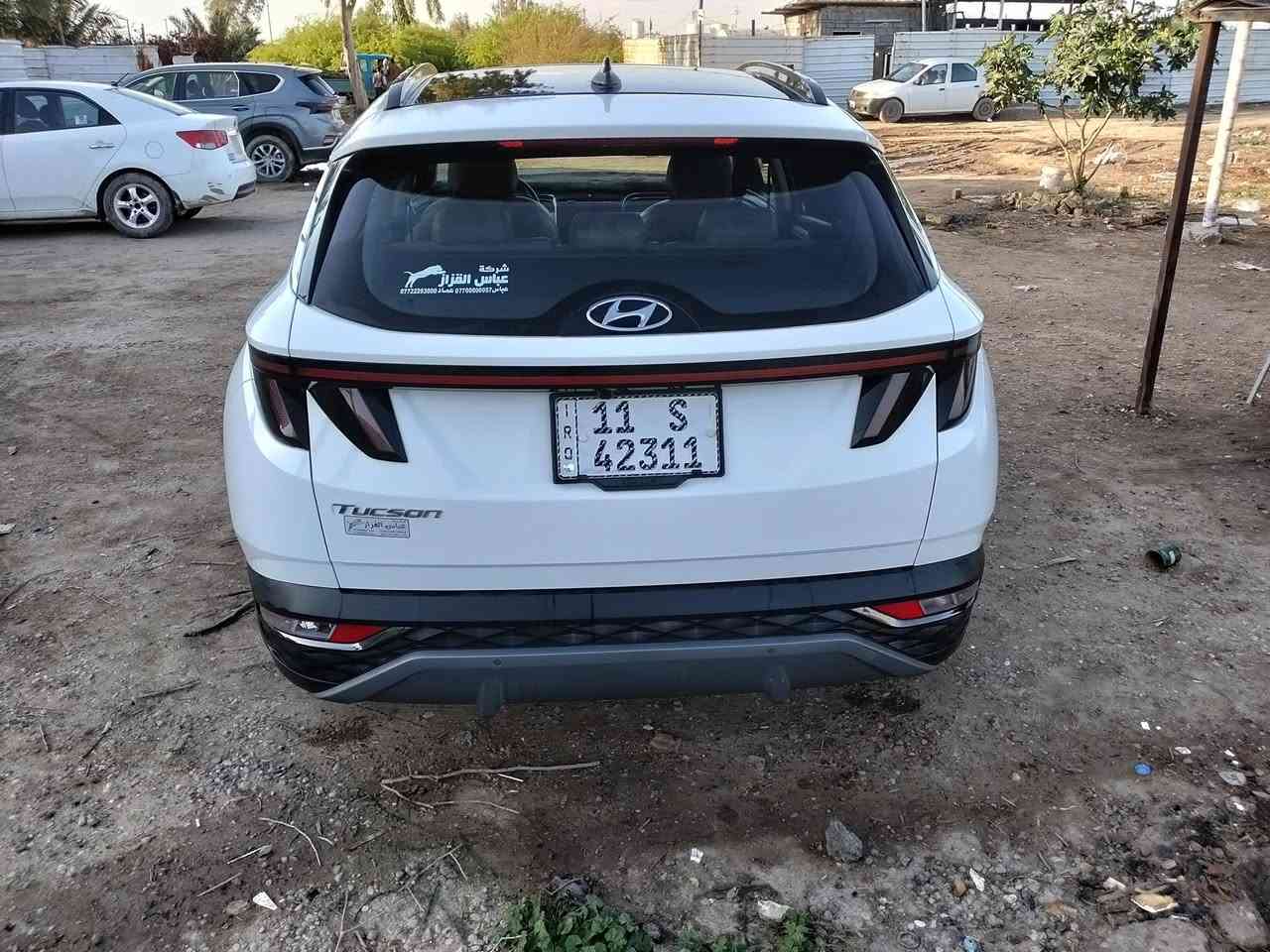 السلام عليكم
توسان موديل 23 المواصفات 1/1 بدون قطره صبغ ماشيه 68 الف بيها شخط كلش بصيط مكانها بغداد العامريه 
السعر 215 $ بيها مجال ***********
