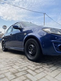 ساينا • ٢٠١٦ • كاميرا شاشة