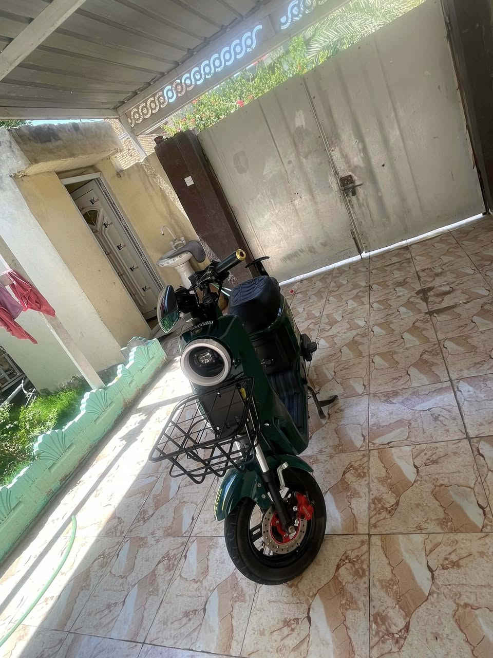 دراجه شحن R9
بطاريات فيتنامي 5 
سرعه 70 حقيقي 
ملف 1500 نحاس 
نضام R رجوع للخلف 
دبل خلفي غاز + دبل امامي هادروليك
4 سرع + دبل اشاره 
استعمال قليل السعر 425 وبيها مجال
@


**إذا كنت صاحب هذا الإعلان وتريد حذفه لأي سبب، رجاءا أرسل رسالة إلى الدعم الفني**