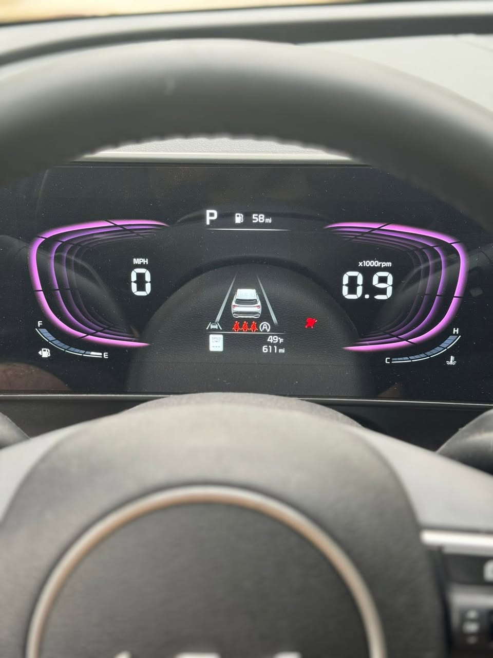 السلام عليكم 
عندي كيا سبورتج اكس لاين موديل 2025 وارد امريكي ماشيه 611 mi السياره مابيها قطره صبغ بنيد ودعاميه نفس اللون السياره بلاديه مرقمه وجاهزه السعر المطلوب 25.000$الف دولار مرقم وبااسمي الحادث موضح كما موضح بالصور
***********ابو مصطفى
