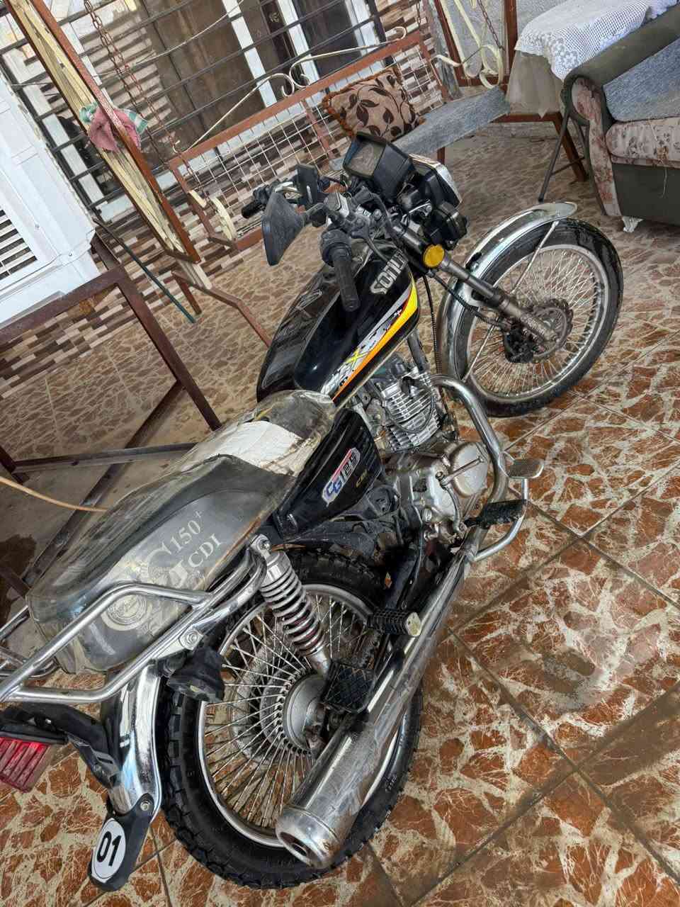 سلام عليكم دراجه ايراني للبيع موديل 2021نضيف محرك مفتوح نشاط فول 360 الف بي مجال
***********
